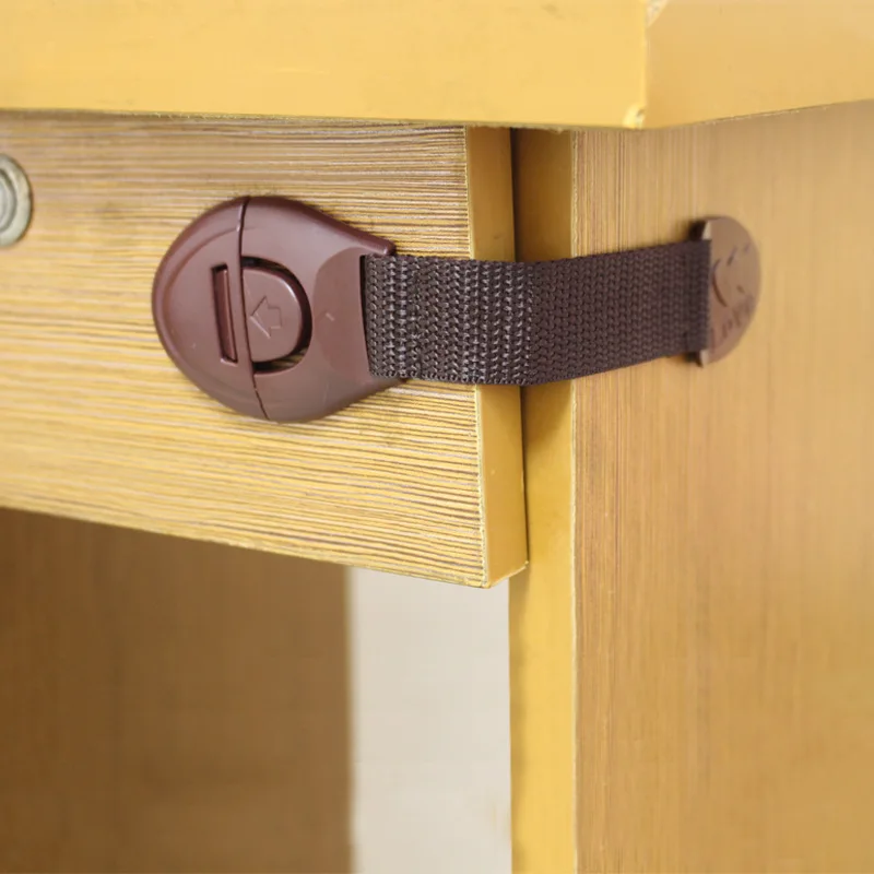 5pcs/lot Brown Cabinet Safety  - Furniture Interlocking Hardware ulasan dan harga