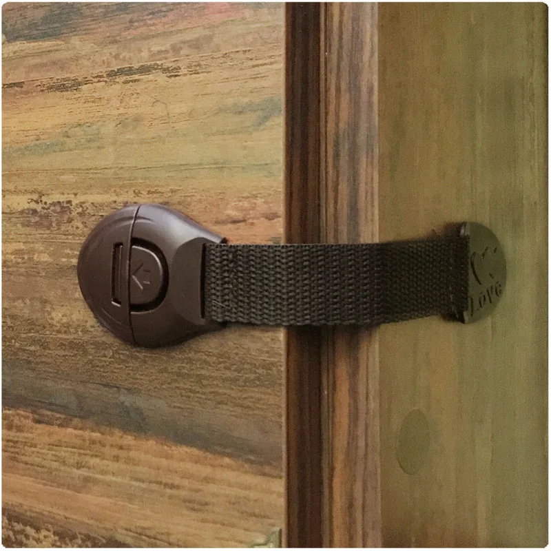 5pcs/lot Brown Cabinet Safety  - Furniture Interlocking Hardware ulasan dan harga
